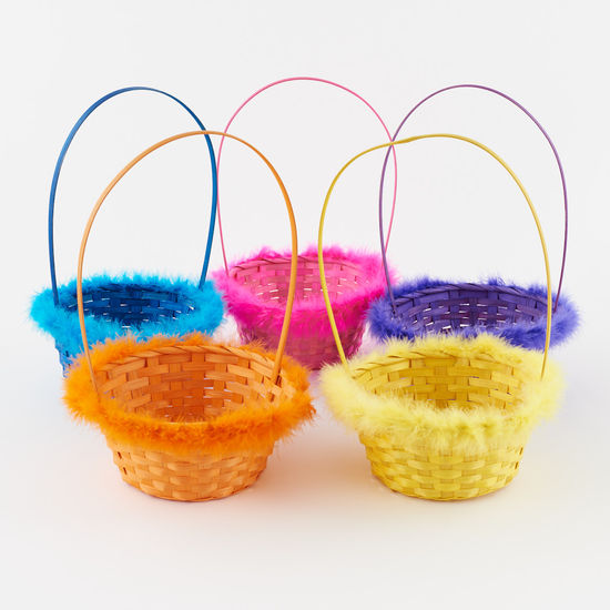 180 Degrees Bamboo Basket with Marabou